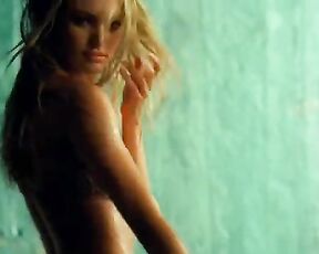 Candice Swanepoel and Chanel Iman Nakeds commercial and backstage in HD!