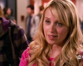 in hot pink bra in The Secret Life of the American Teenager!