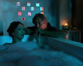 in bathtub with side boobage on Crash s2e12 Alone again or... HD 720p!