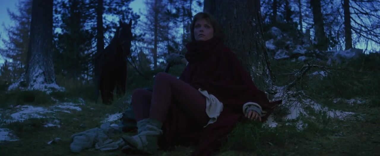 Cleavage in Ladyhawke!