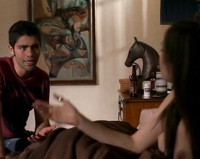 Topless on Entourage s07e08 HDTV 720p!