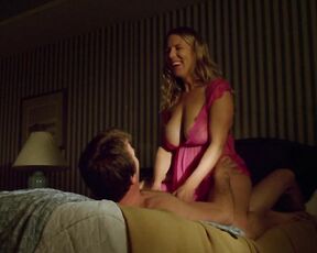 Big Cleavage on Hung s02e03 HDTV 720p!