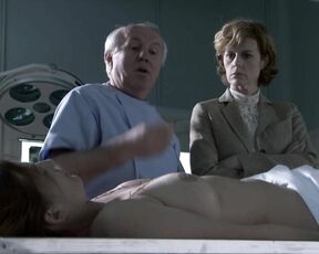 Nude and dead on Boulevard du Palais s13e02 HiDef 1080p!