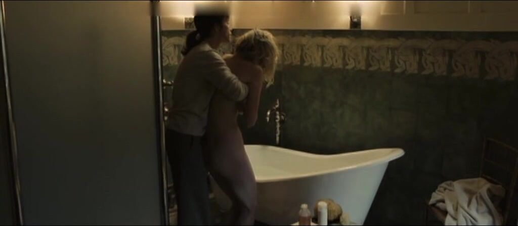 Nude in better Quality in Melancholia!