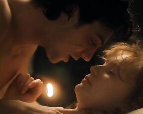 girl kiss in Albert Nobbs!