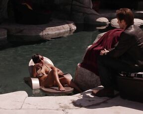 See-Through to Boobs on Californication s05e02 HiDef 720p!