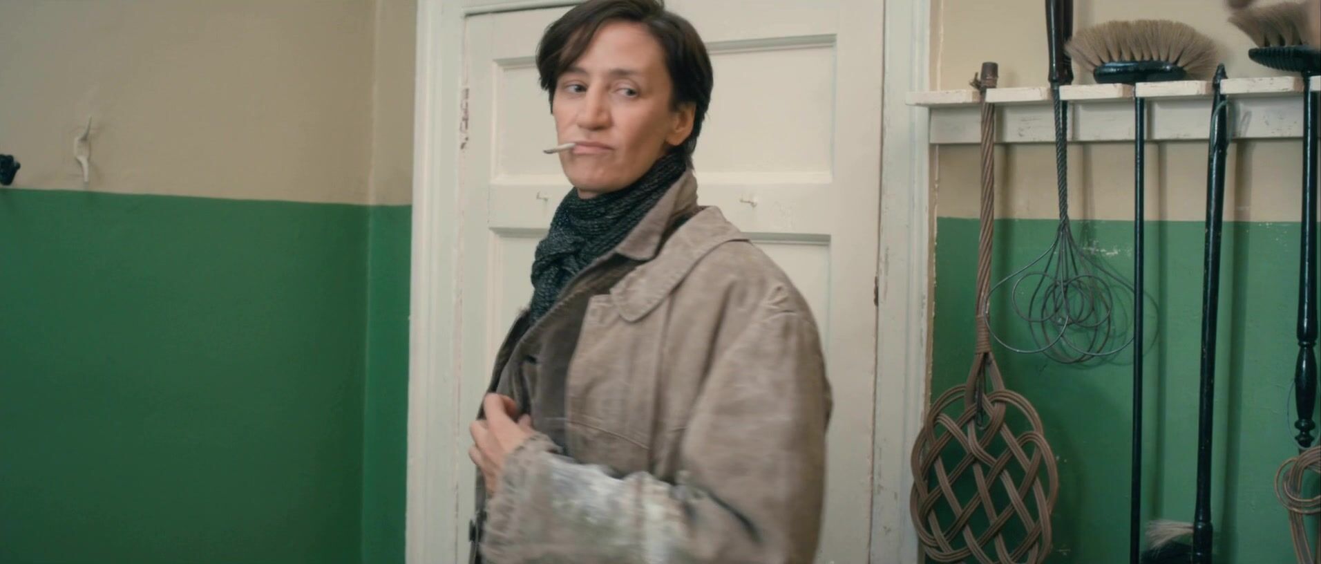 Topless in Albert Nobbs BluRay 1080p!