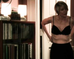 in Bra on Damages s05e09 HiDef 720p!