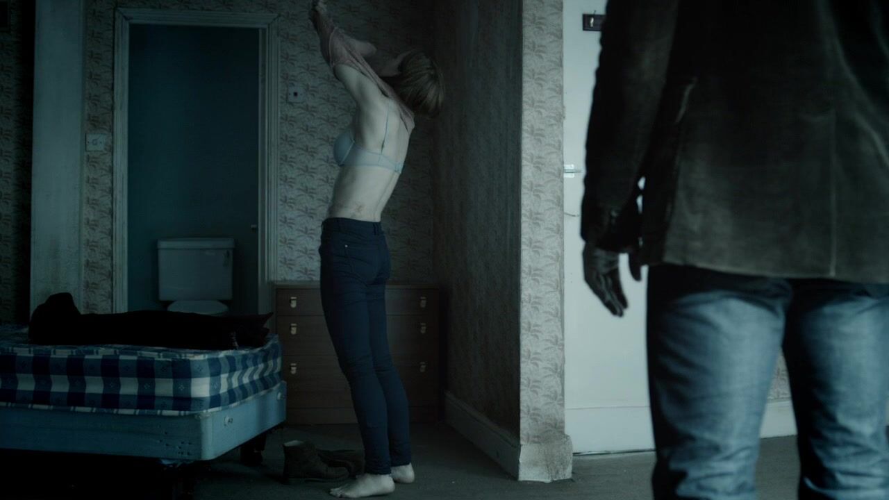 Melissa George and Helen Kennedy Topless and in Undies on Hunted s01e01e02 HiDef 720p!