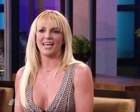 Cleavage and Leggy on the Tonight Show HiDef 720p!