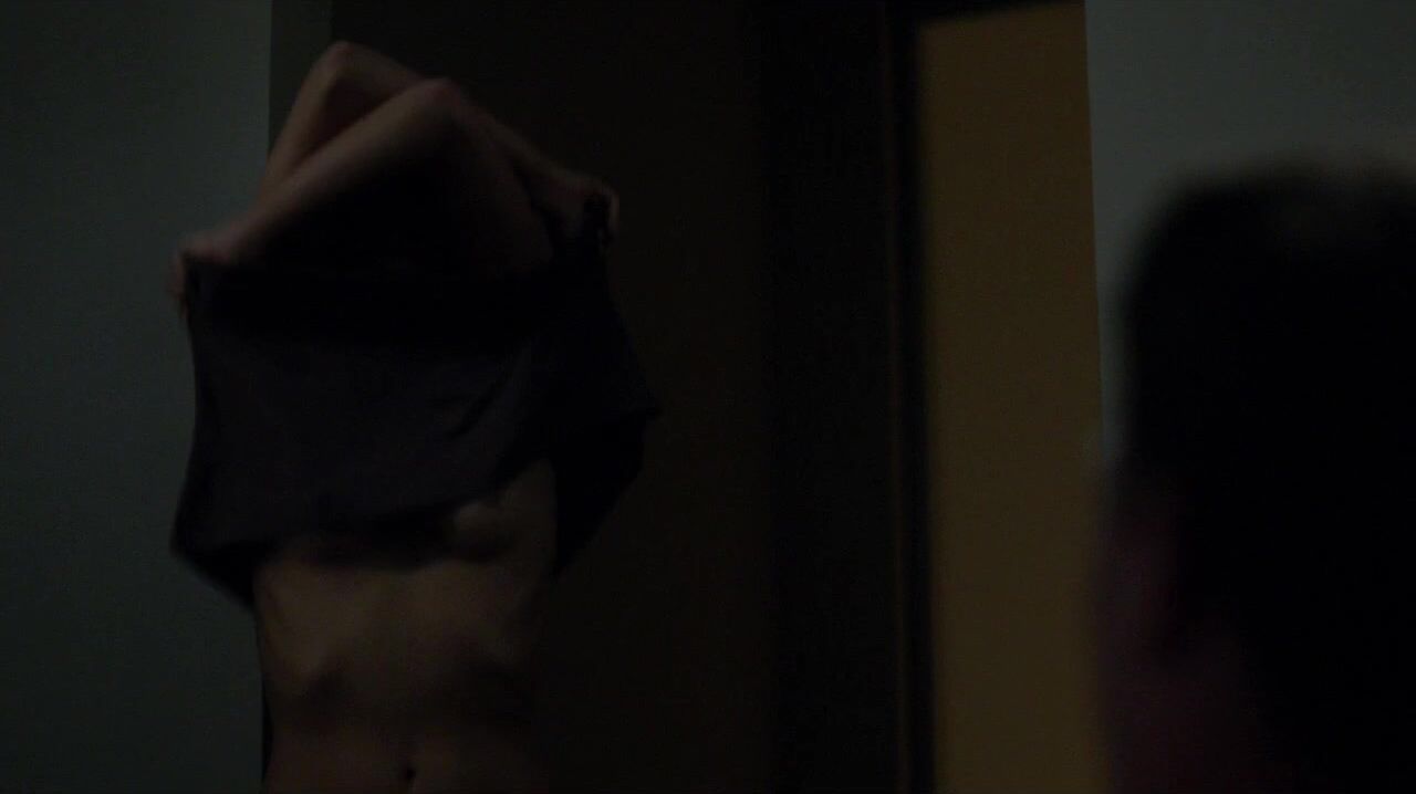 Topless on Homeland s02e09 HiDef 720p!