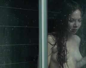 Topless in Les Revenants s01e07 HiDef 1080p!