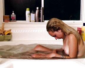 Nude in Bath and out in Little Birds HiDef 1080p!