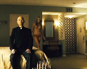 Nude in Seven Psychopaths!