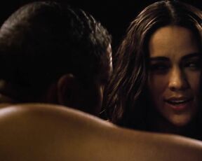 Topless in 2 Guns HiDef 1080p!