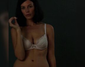 Side Boob and in Bikini on Mad Men s06e01 HiDef 1080p!