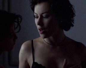 Jennifer Tilly and Gina Gershon Nude Lesbianism in Bound HiDef 1080p!