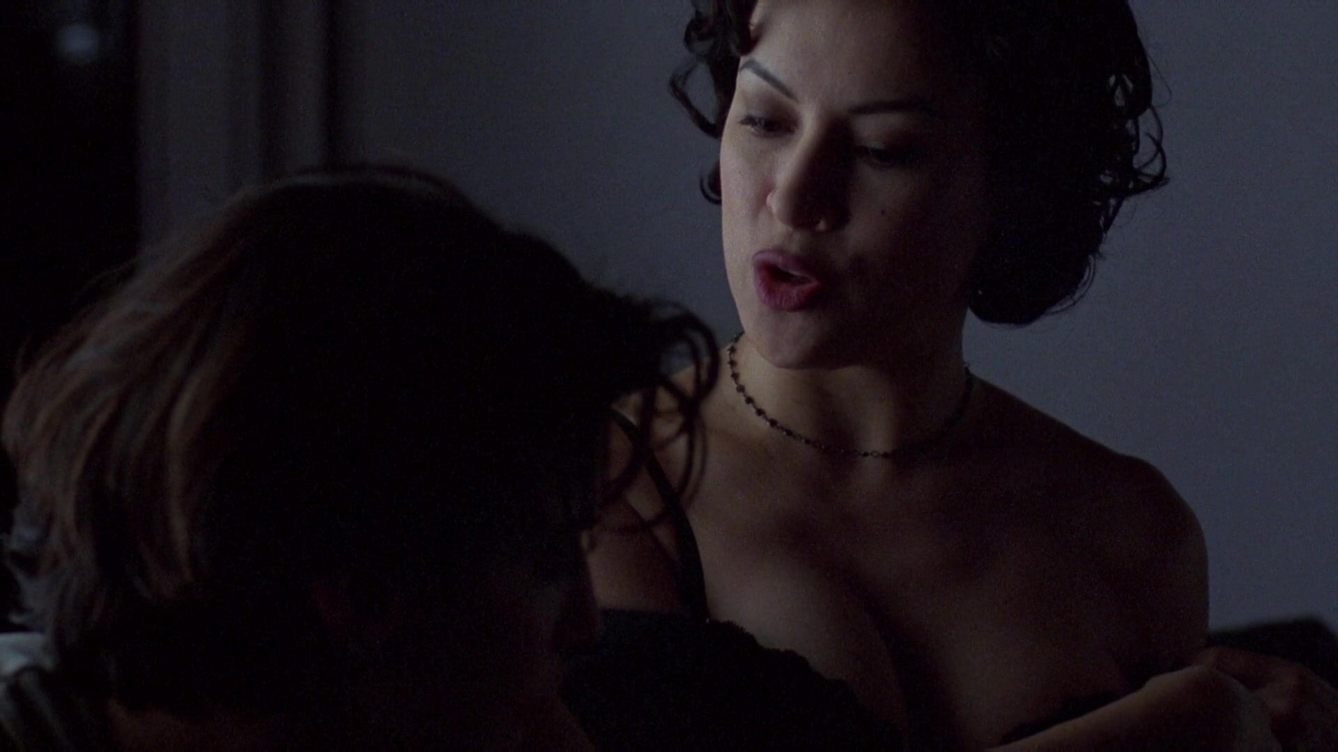 Jennifer Tilly and Gina Gershon Nude Lesbianism in Bound HiDef 1080p!