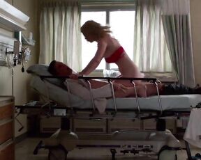 Ass and in Bra on Nurse Jackie s05e01 HiDef 720p!