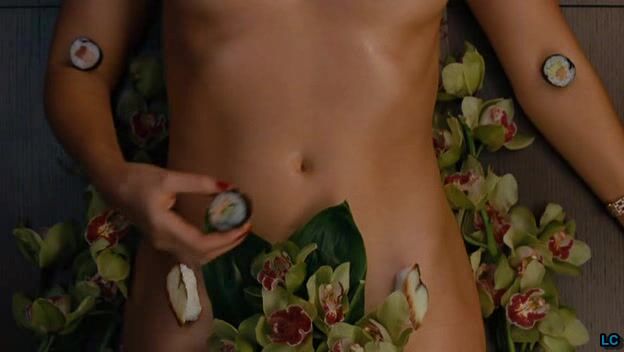 with food on her body in Sex And The City Movie!