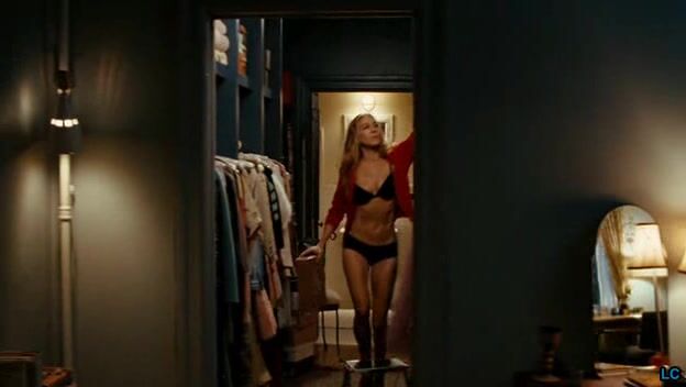 in Underwear in Sex And The City Movie!