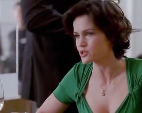 shows Cleavage on New Entourage!