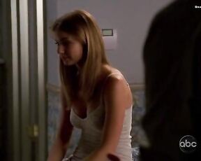 Cleavage and in Underwear on Brothers and Sisters s03e02!