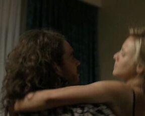 Kristen Bell and Mila Kunis Having Sex and in Bikini in Forgetting Sarah Marshall!