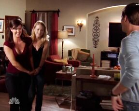 Cleavage and downblouse on Chuck s02e03 720p!