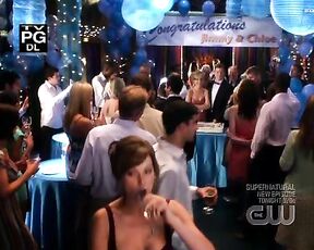 Cleavage on Smallville s08e05!