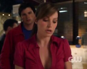 Cleavage on Smallville s08e05!