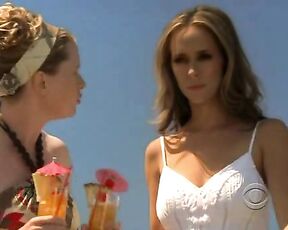 Cleavage and Bare Back from S4E4 of Ghost Whisperer!