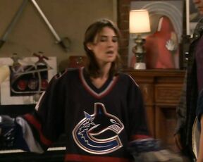 Alyson Hannigan and Cobie Smulders on How I Met Your Mother S4e4!