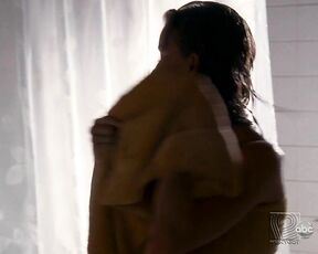 in shower and Cleavage on Brothers And Sisters s03e07 720p!