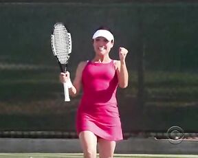 playing tennis and taunting on The New Adventures of Old Christine S4E9!