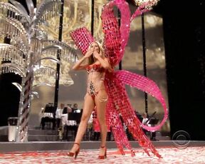 on Victorias Secret Fashion Show 720p!