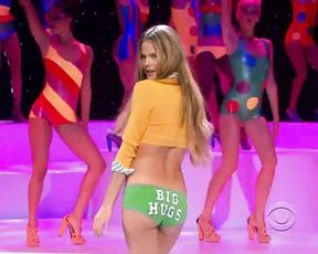 on the runway at the Victorias Secret Fashion Show 2008!