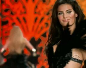 on the runway at the Victorias Secret Fashion Show 2008!