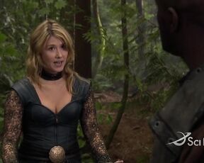 Cleavage on Stargate Atlantis!