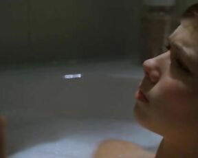 Nude in tub in Boogeyman 3!