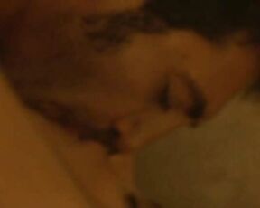 Scarlett Johansson nice skin and kissing Penelope Cruz in Vicky Cristina Barcelona!