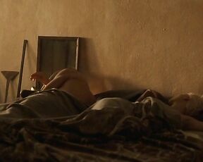 Scarlett Johansson nice skin and kissing Penelope Cruz in Vicky Cristina Barcelona!