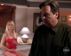 in red Underwear on Desperate Housewives S05E12!