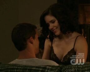 Cleavage on One Tree Hill s06e15 720p!