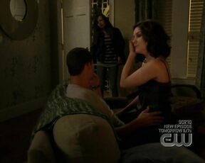 Cleavage on One Tree Hill s06e15 720p!