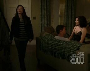 Cleavage on One Tree Hill s06e15 720p!