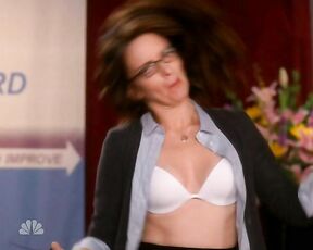 Rips Open Her Shirt While Doing A Little Dance on 30 Rock!