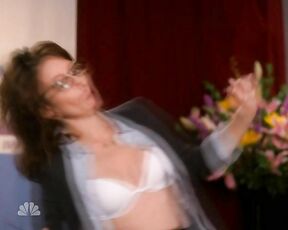 Rips Open Her Shirt While Doing A Little Dance on 30 Rock!