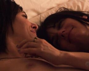 Katherine Moennig and Mia Kirshner Nude Sex scene from The L Word!