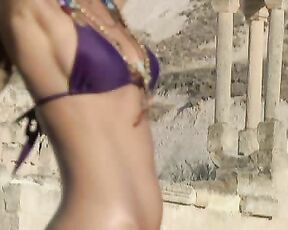 Video Previews of Sports Illustrated Swimsuit 2009!